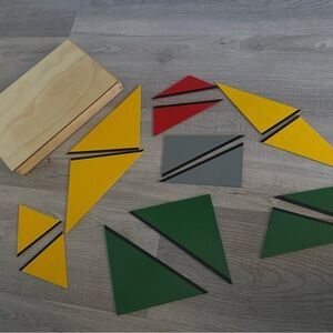 Montessori Constructive Triangles box